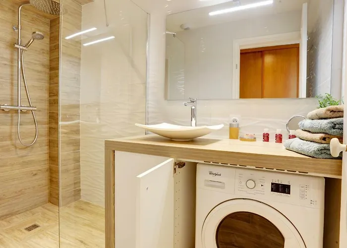 L'amandine ,45 M2 Terrasse Et Garage Centre