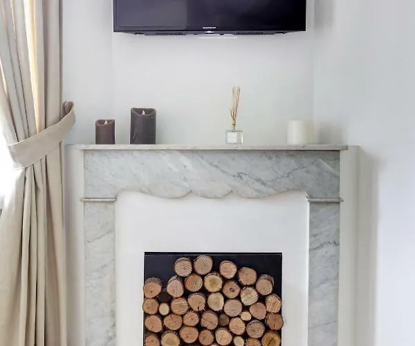 Apartment L'amandine ,45 M2 Terrasse Et Garage Centre Saint-Raphael (Var)