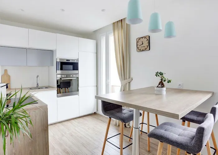 L'amandine ,45 M2 Terrasse Et Garage Centre Apartment